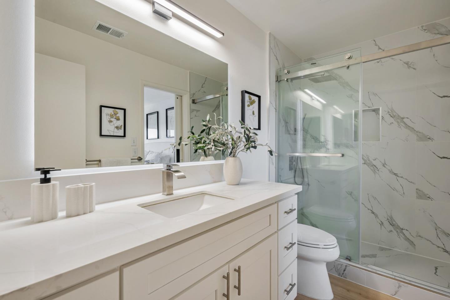 Detail Gallery Image 26 of 31 For 843 Juno Ln, Foster City,  CA 94404 - 2 Beds | 1/1 Baths