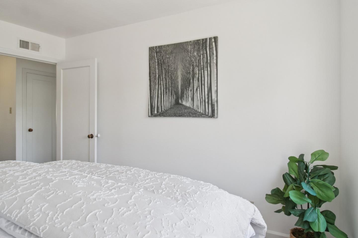 Detail Gallery Image 21 of 26 For 409 Chestnut Ave, San Bruno,  CA 94066 - 2 Beds | 1 Baths