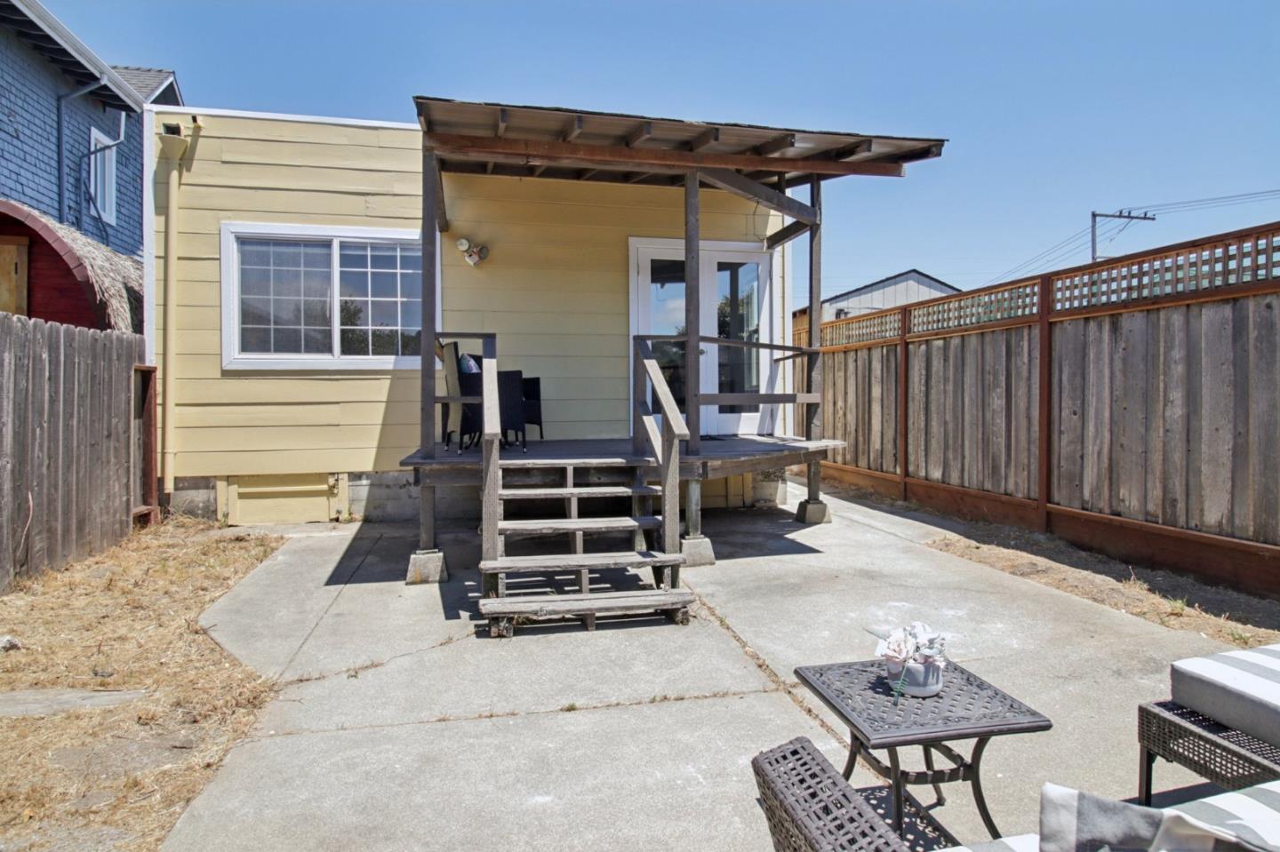 Detail Gallery Image 24 of 26 For 409 Chestnut Ave, San Bruno,  CA 94066 - 2 Beds | 1 Baths