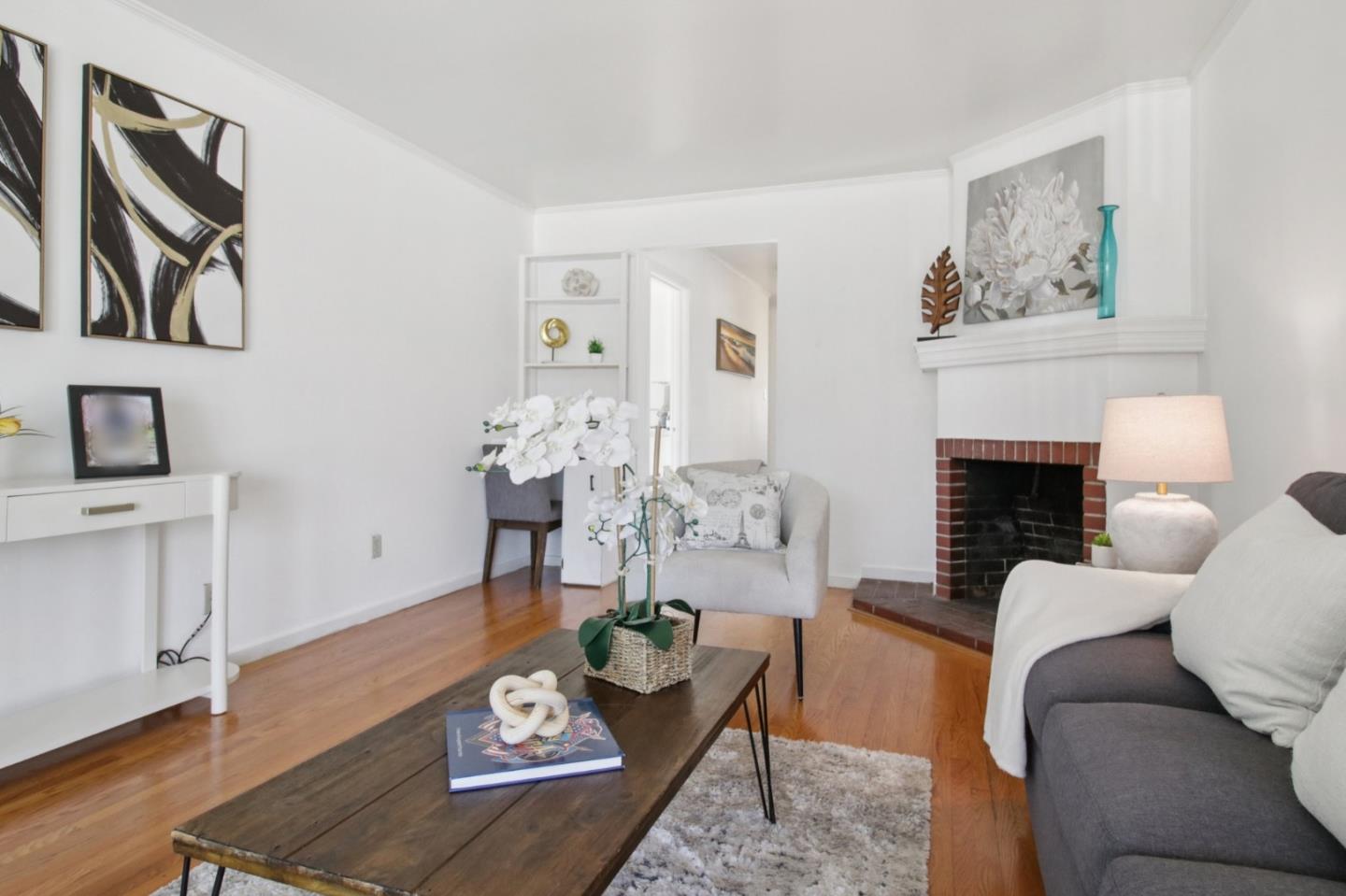 Detail Gallery Image 8 of 26 For 409 Chestnut Ave, San Bruno,  CA 94066 - 2 Beds | 1 Baths