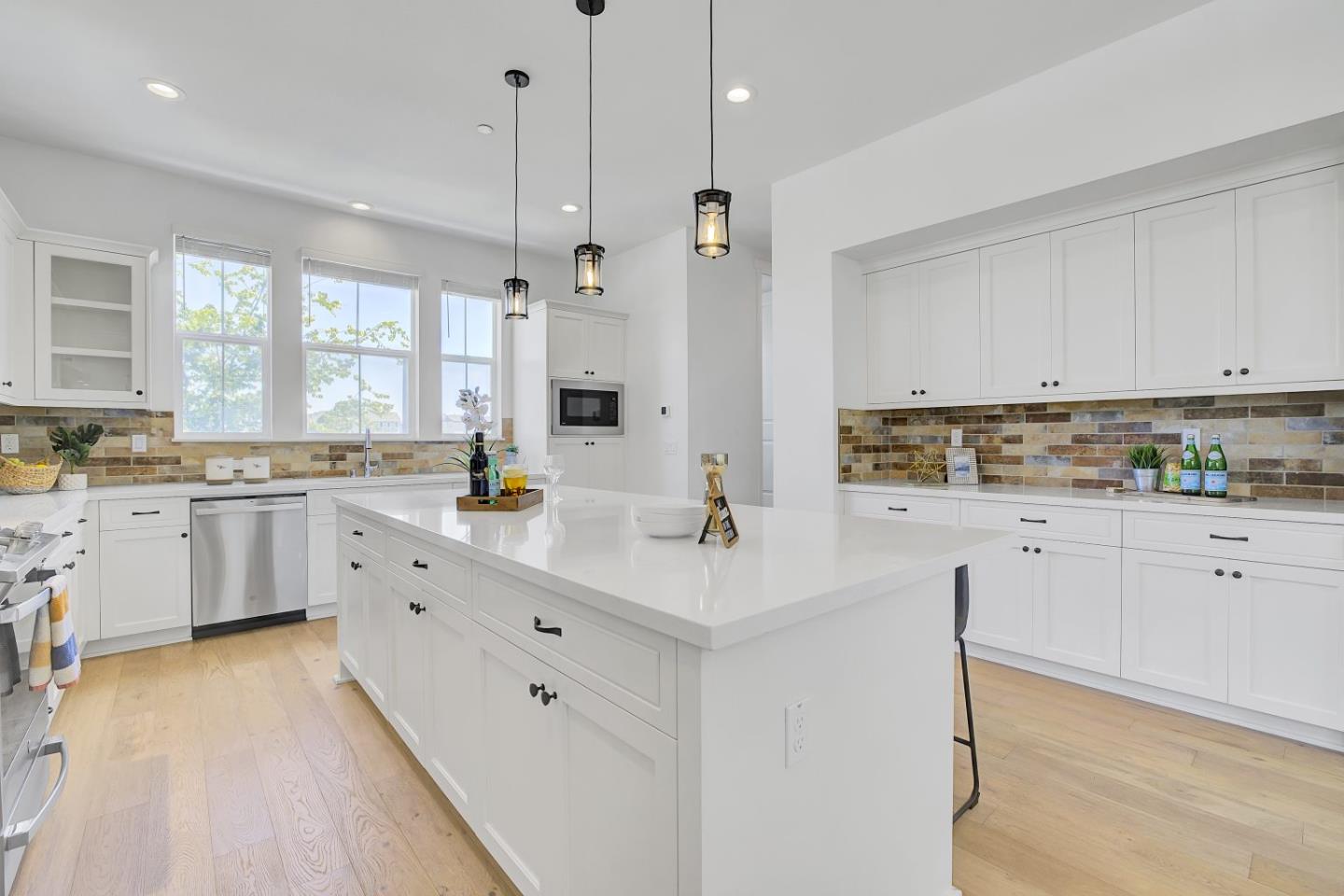 Detail Gallery Image 18 of 48 For 37356 Suncrest St, Newark,  CA 94560 - 4 Beds | 3 Baths