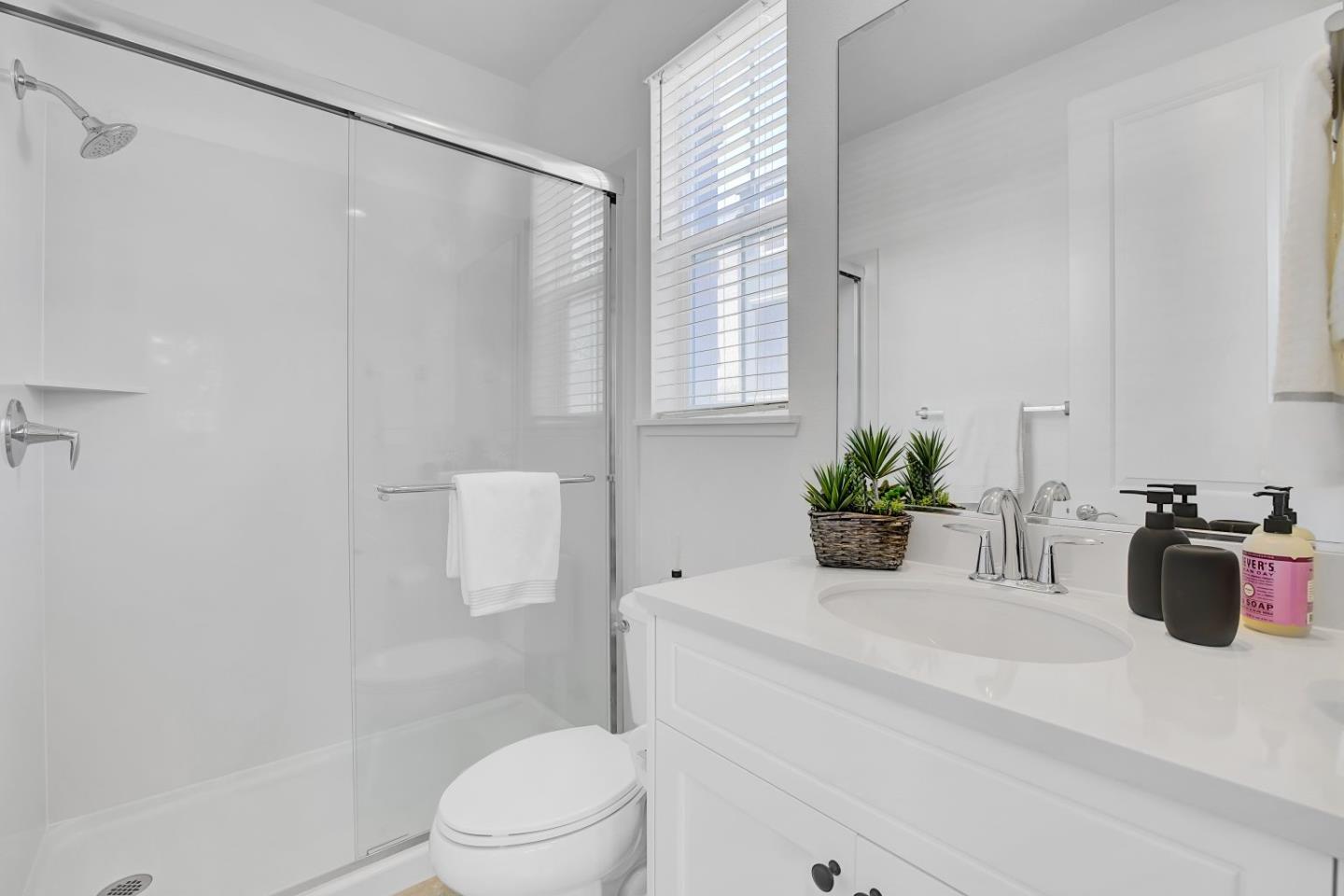 Detail Gallery Image 6 of 48 For 37356 Suncrest St, Newark,  CA 94560 - 4 Beds | 3 Baths