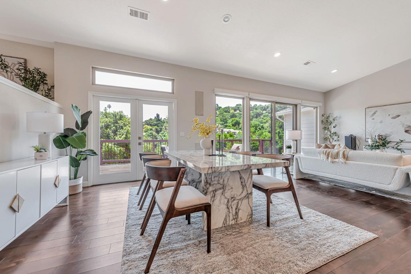 Detail Gallery Image 11 of 56 For 21298 Maria Ln, Saratoga,  CA 95070 - 4 Beds | 3 Baths