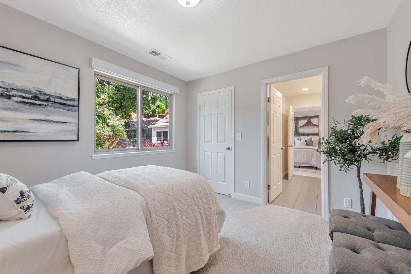 Detail Gallery Image 15 of 56 For 21298 Maria Ln, Saratoga,  CA 95070 - 4 Beds | 3 Baths