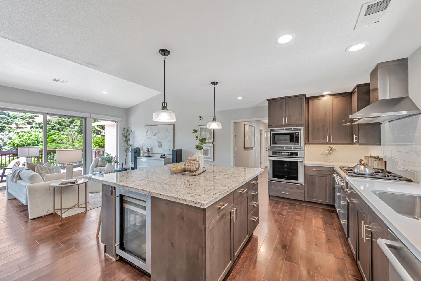 Detail Gallery Image 9 of 56 For 21298 Maria Ln, Saratoga,  CA 95070 - 4 Beds | 3 Baths