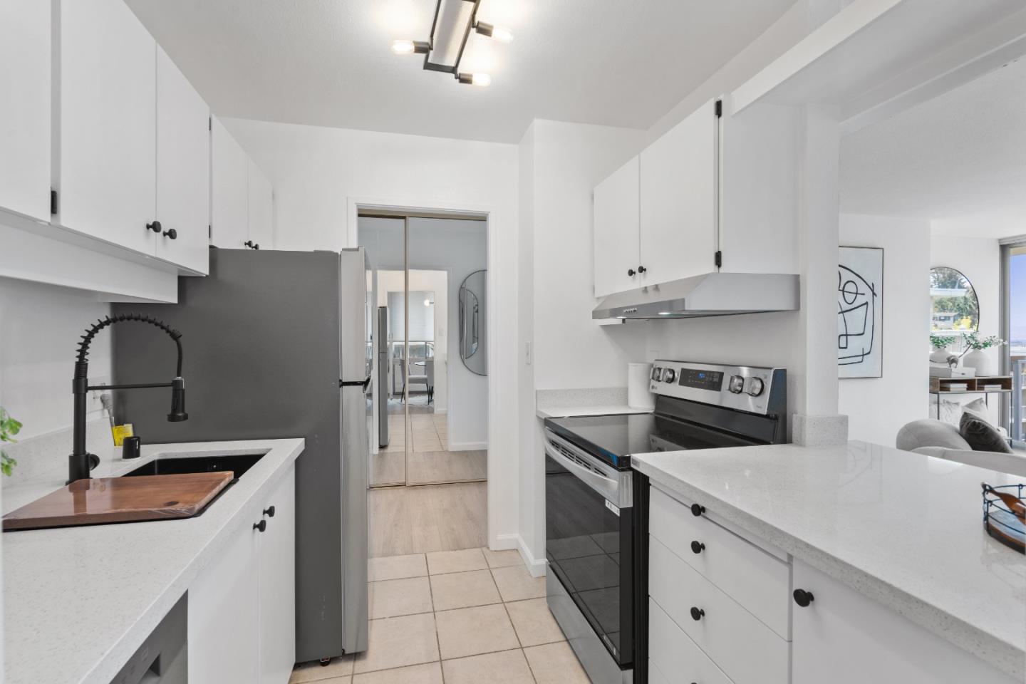Detail Gallery Image 24 of 82 For 300 Davey Glen Rd #3928,  Belmont,  CA 94002 - 1 Beds | 1 Baths