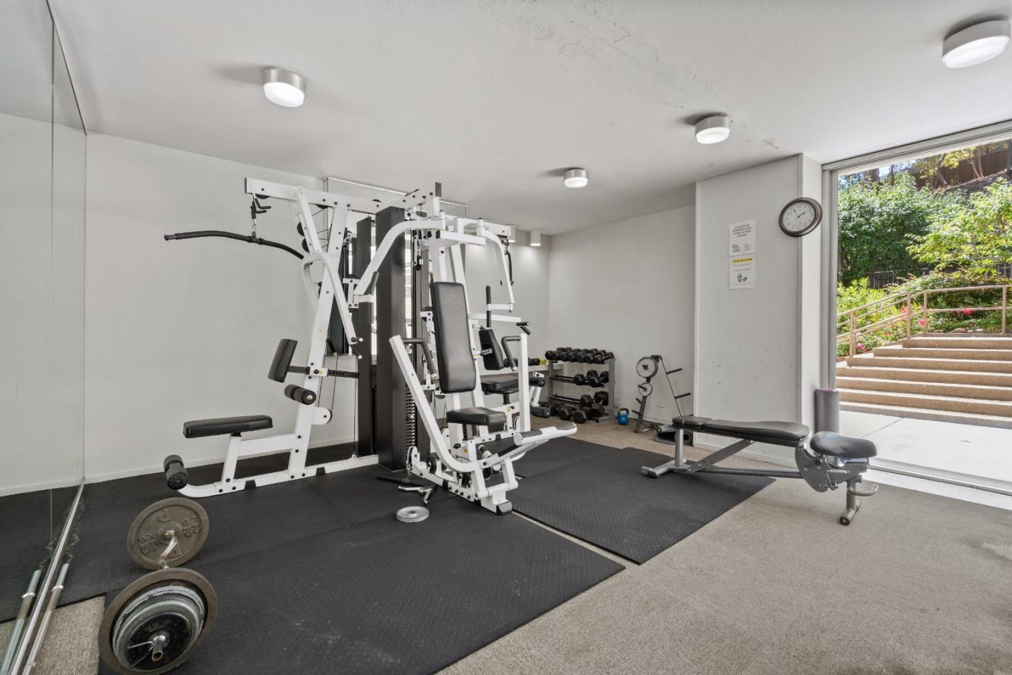 Detail Gallery Image 63 of 82 For 300 Davey Glen Rd #3928,  Belmont,  CA 94002 - 1 Beds | 1 Baths