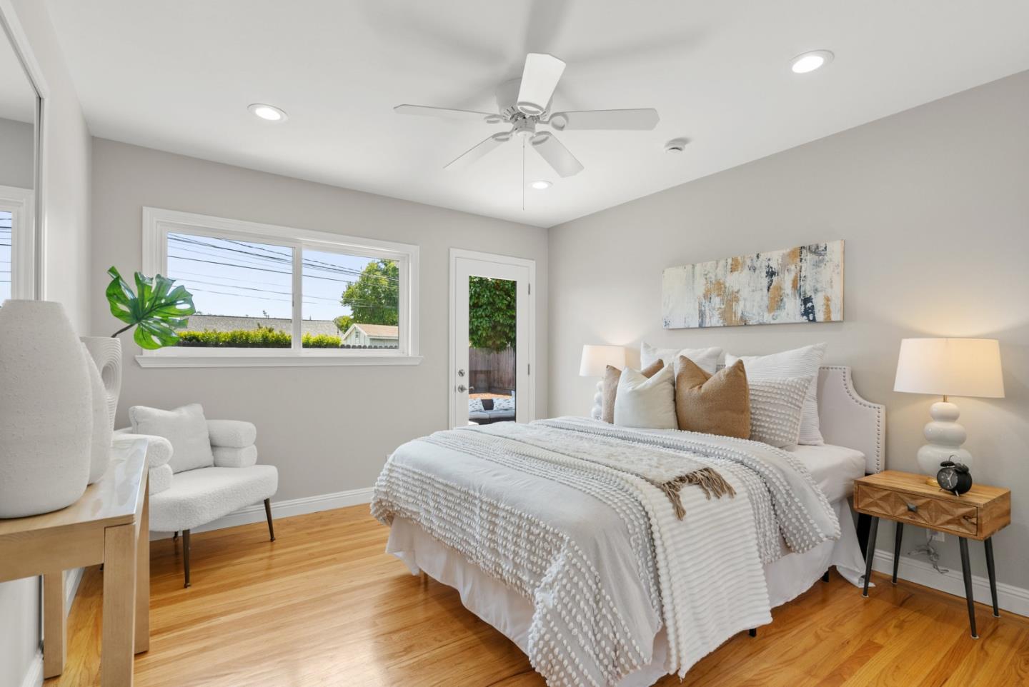 Detail Gallery Image 25 of 38 For 776 Pineview Dr, San Jose,  CA 95117 - 3 Beds | 2 Baths