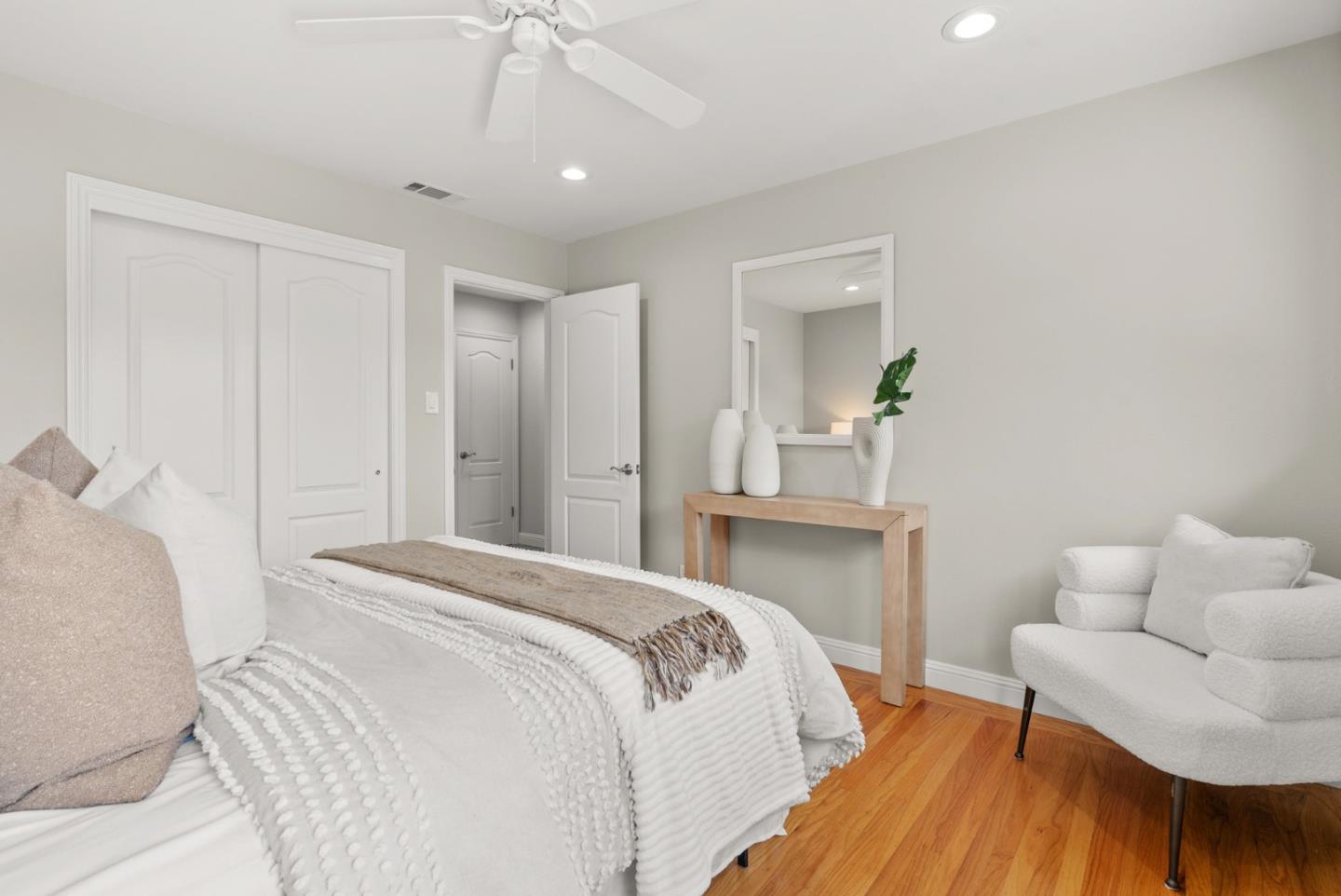 Detail Gallery Image 26 of 38 For 776 Pineview Dr, San Jose,  CA 95117 - 3 Beds | 2 Baths