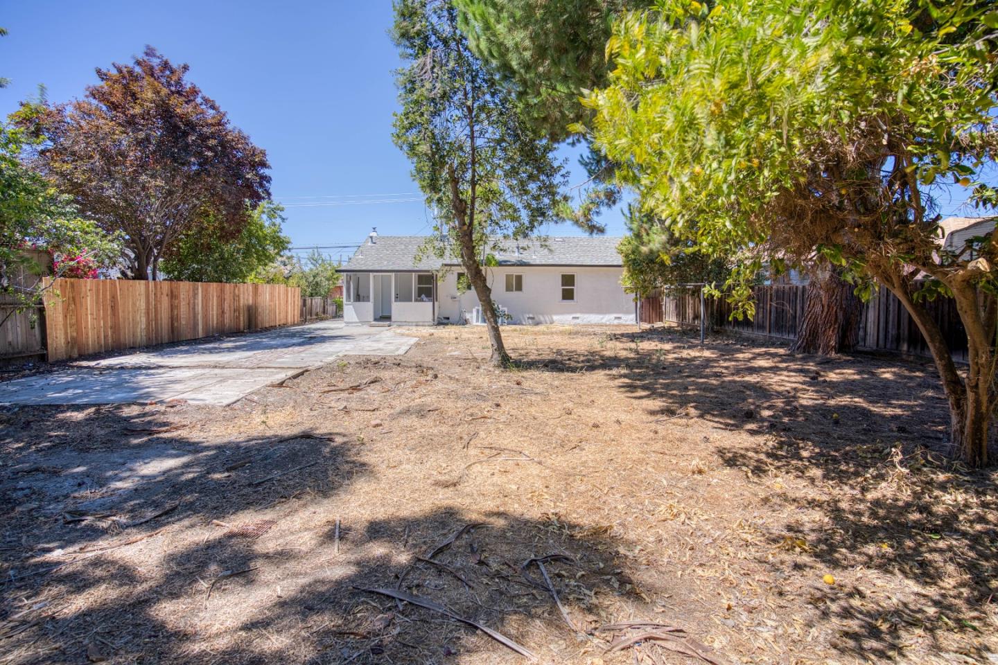 Detail Gallery Image 25 of 30 For 1546 Whitton Ave, San Jose,  CA 95116 - 3 Beds | 2 Baths