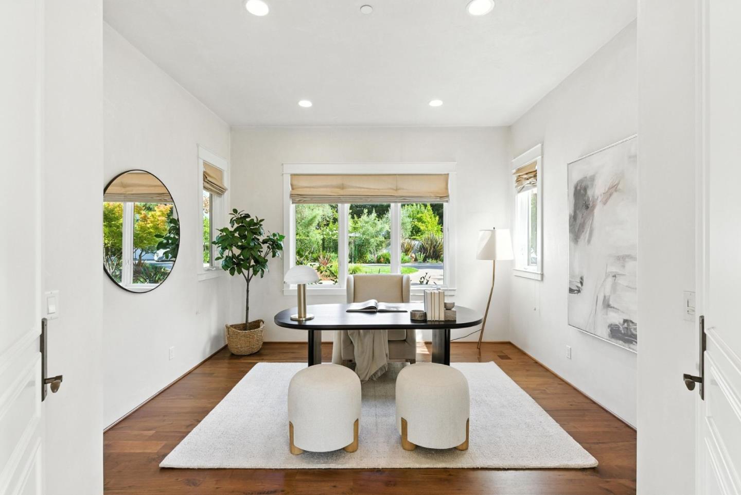Detail Gallery Image 11 of 76 For 45 Sneckner Ct, Menlo Park,  CA 94025 - 5 Beds | 3/2 Baths