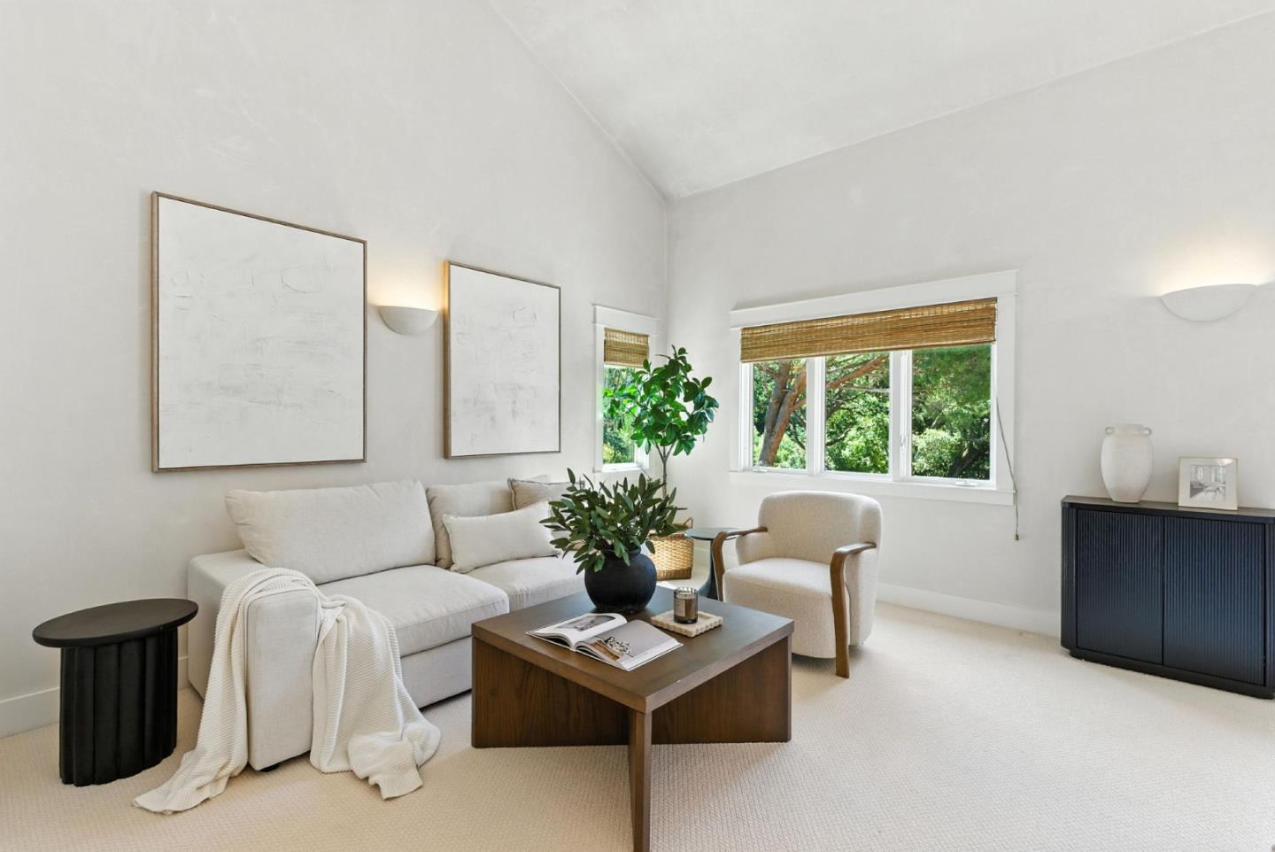 Detail Gallery Image 31 of 76 For 45 Sneckner Ct, Menlo Park,  CA 94025 - 5 Beds | 3/2 Baths