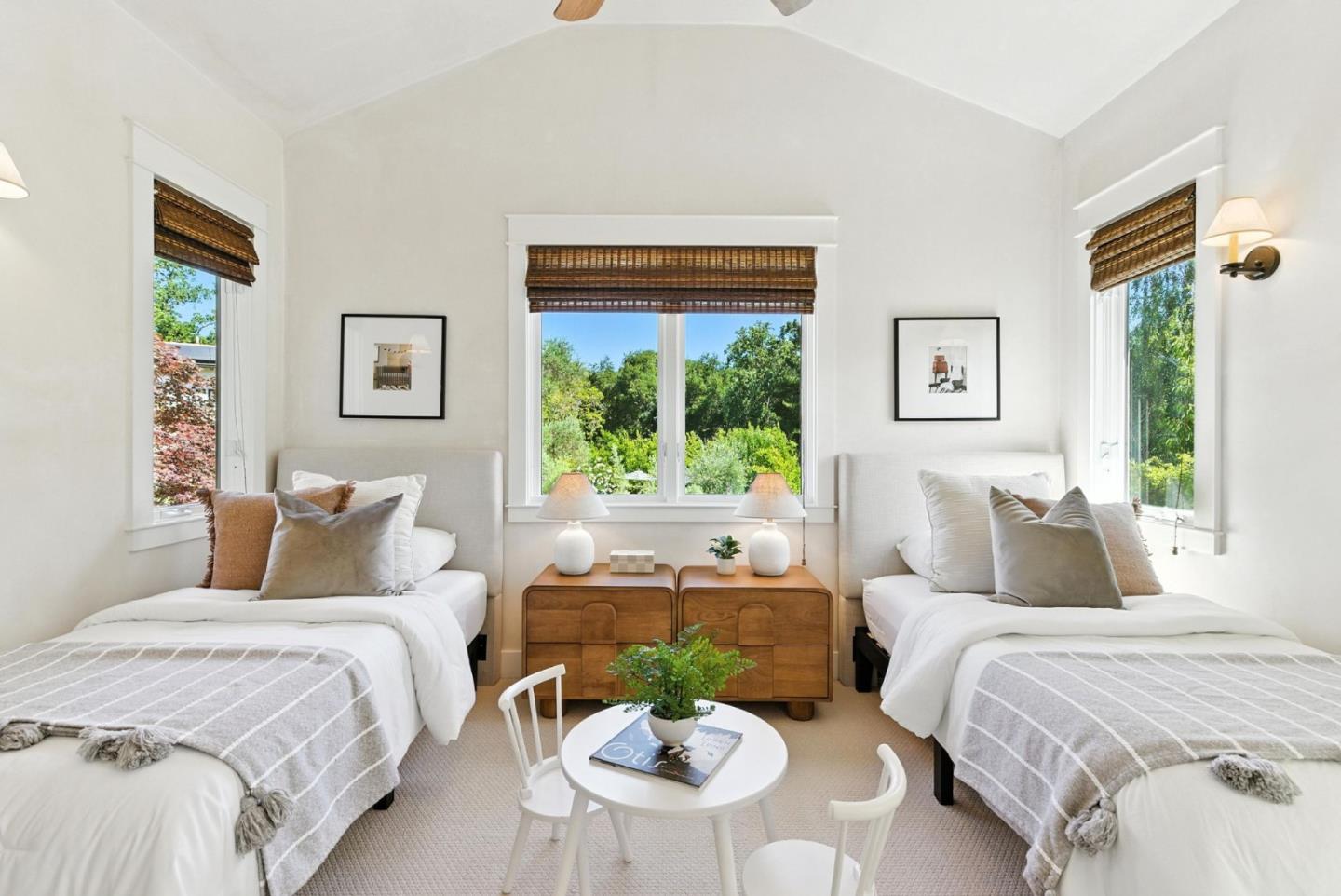 Detail Gallery Image 38 of 76 For 45 Sneckner Ct, Menlo Park,  CA 94025 - 5 Beds | 3/2 Baths