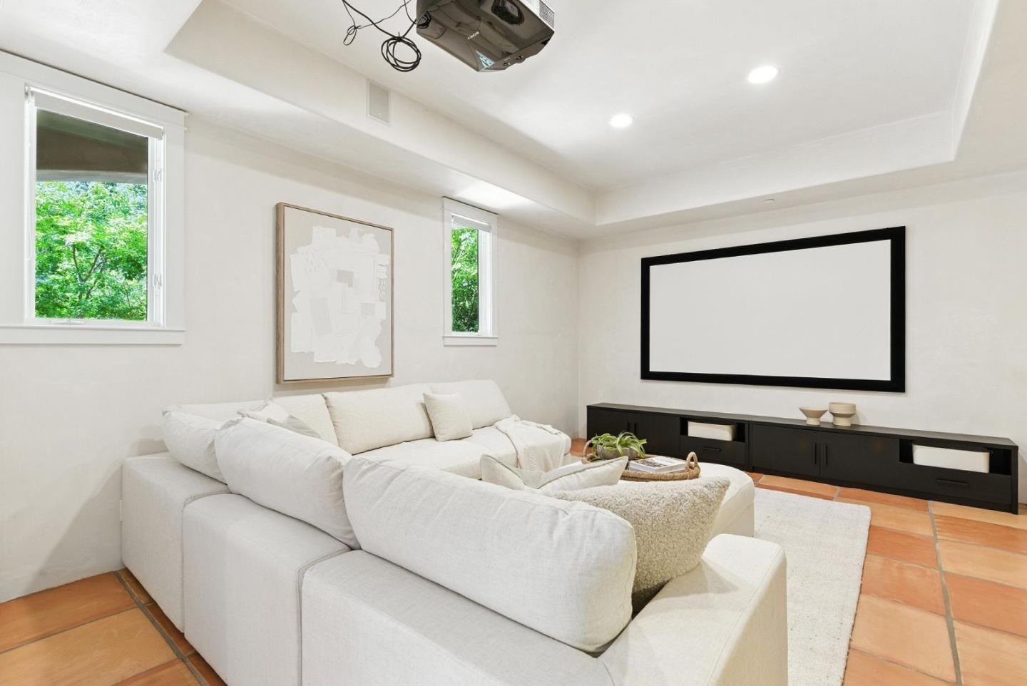 Detail Gallery Image 40 of 76 For 45 Sneckner Ct, Menlo Park,  CA 94025 - 5 Beds | 3/2 Baths