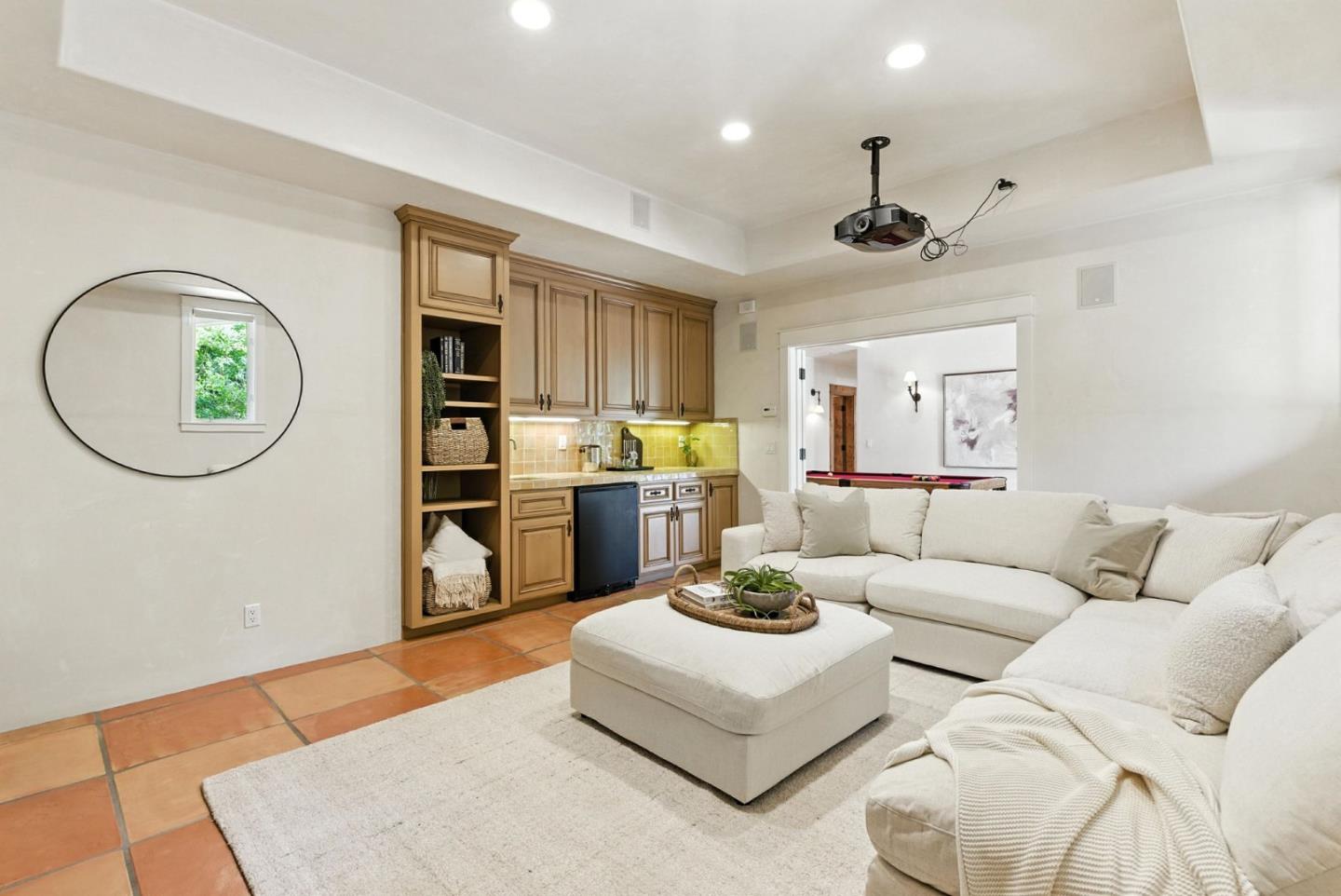 Detail Gallery Image 41 of 76 For 45 Sneckner Ct, Menlo Park,  CA 94025 - 5 Beds | 3/2 Baths
