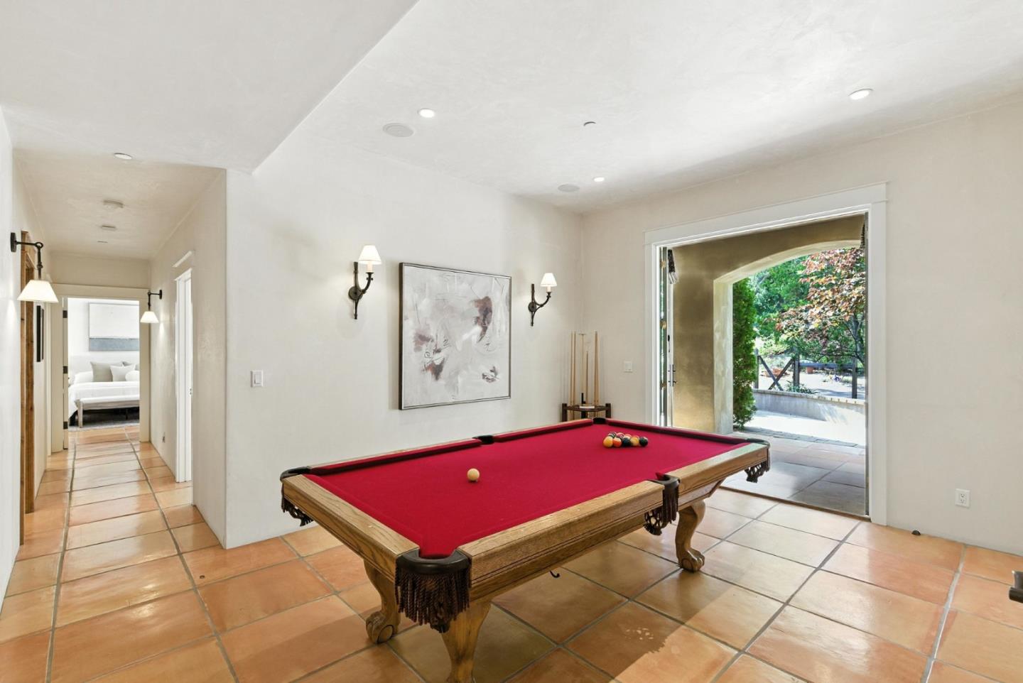 Detail Gallery Image 42 of 76 For 45 Sneckner Ct, Menlo Park,  CA 94025 - 5 Beds | 3/2 Baths