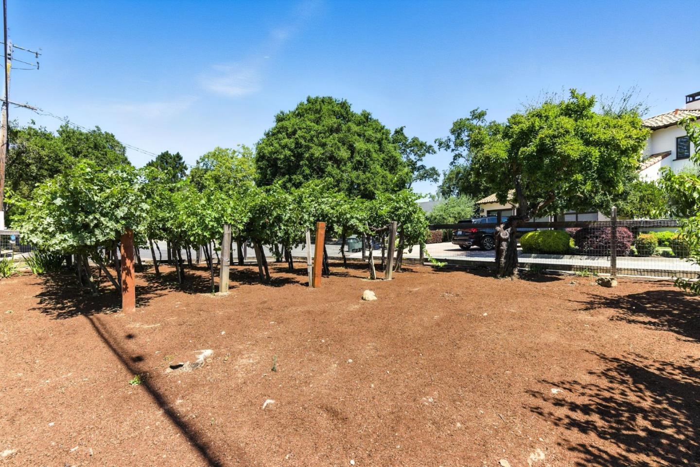 Detail Gallery Image 67 of 76 For 45 Sneckner Ct, Menlo Park,  CA 94025 - 5 Beds | 3/2 Baths