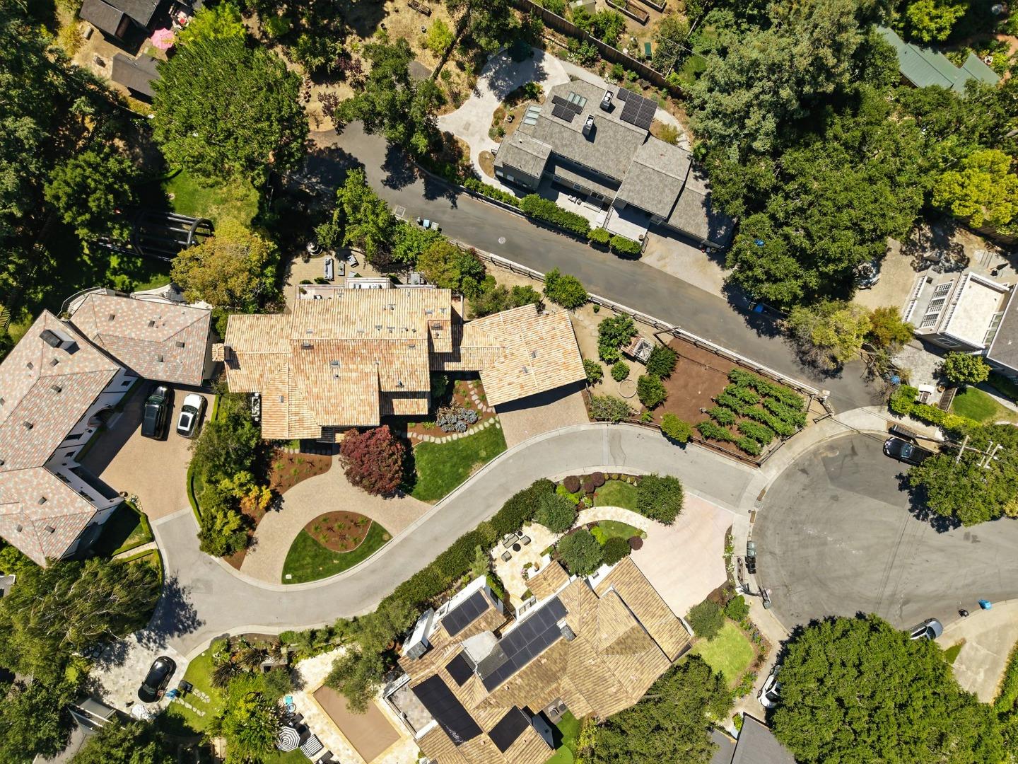 Detail Gallery Image 68 of 76 For 45 Sneckner Ct, Menlo Park,  CA 94025 - 5 Beds | 3/2 Baths