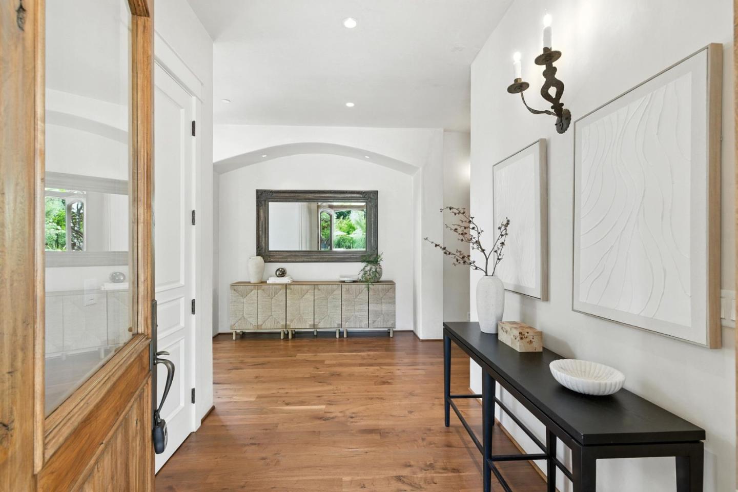 Detail Gallery Image 7 of 76 For 45 Sneckner Ct, Menlo Park,  CA 94025 - 5 Beds | 3/2 Baths
