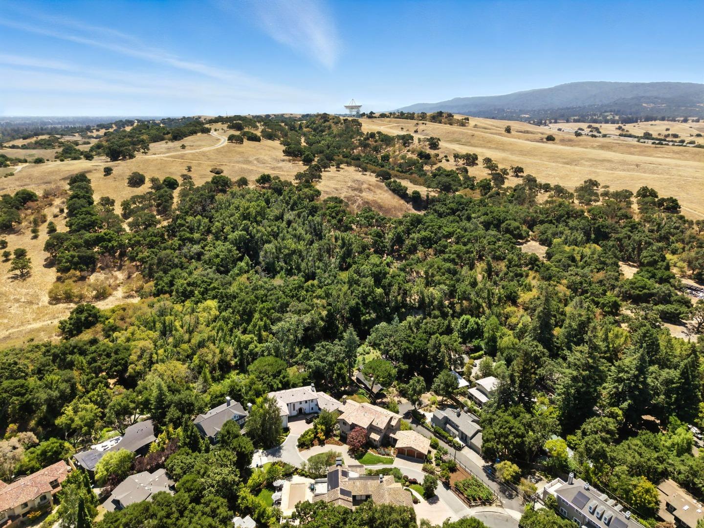 Detail Gallery Image 70 of 76 For 45 Sneckner Ct, Menlo Park,  CA 94025 - 5 Beds | 3/2 Baths