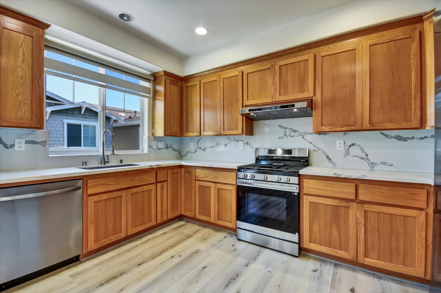 Detail Gallery Image 17 of 53 For 18437 Opal Ln, Morgan Hill,  CA 95037 - 2 Beds | 2/1 Baths