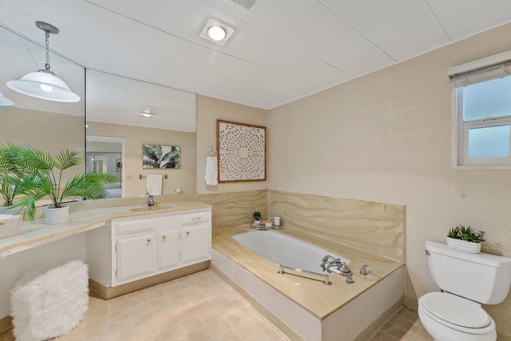 Detail Gallery Image 20 of 29 For 444 Whispering Pines #168,  Scotts Valley,  CA 95066 - 2 Beds | 2 Baths