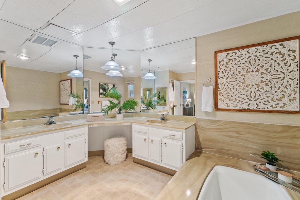 Detail Gallery Image 21 of 29 For 444 Whispering Pines #168,  Scotts Valley,  CA 95066 - 2 Beds | 2 Baths