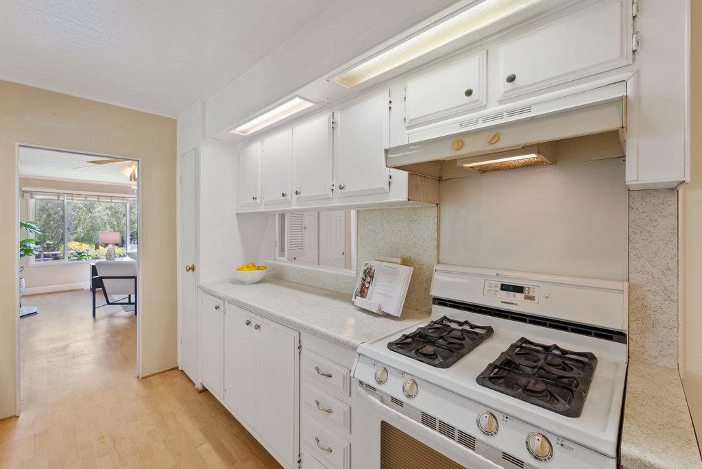 Detail Gallery Image 8 of 29 For 444 Whispering Pines #168,  Scotts Valley,  CA 95066 - 2 Beds | 2 Baths