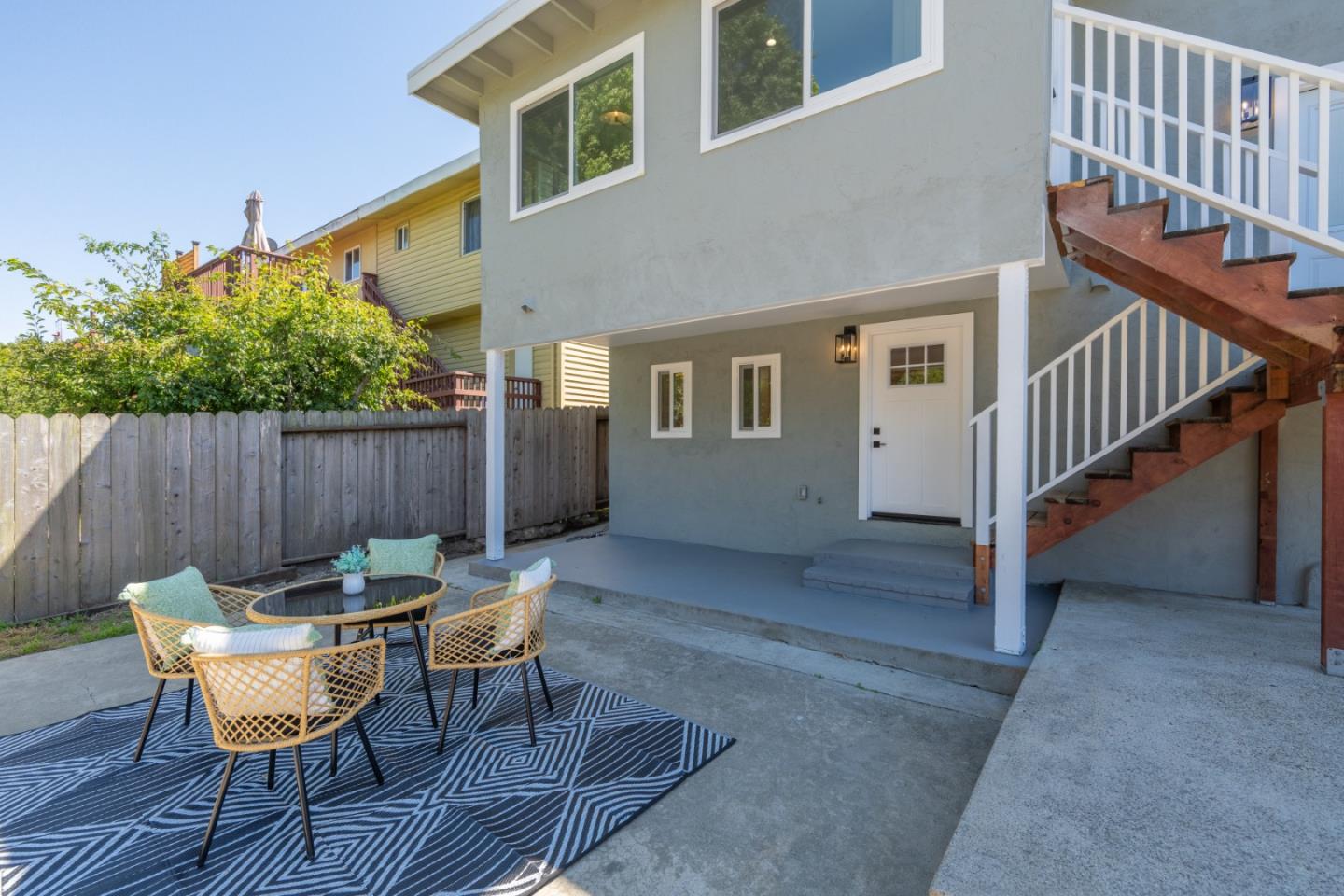 Detail Gallery Image 20 of 27 For 459 English Ave, Monterey,  CA 93940 - 3 Beds | 2/1 Baths
