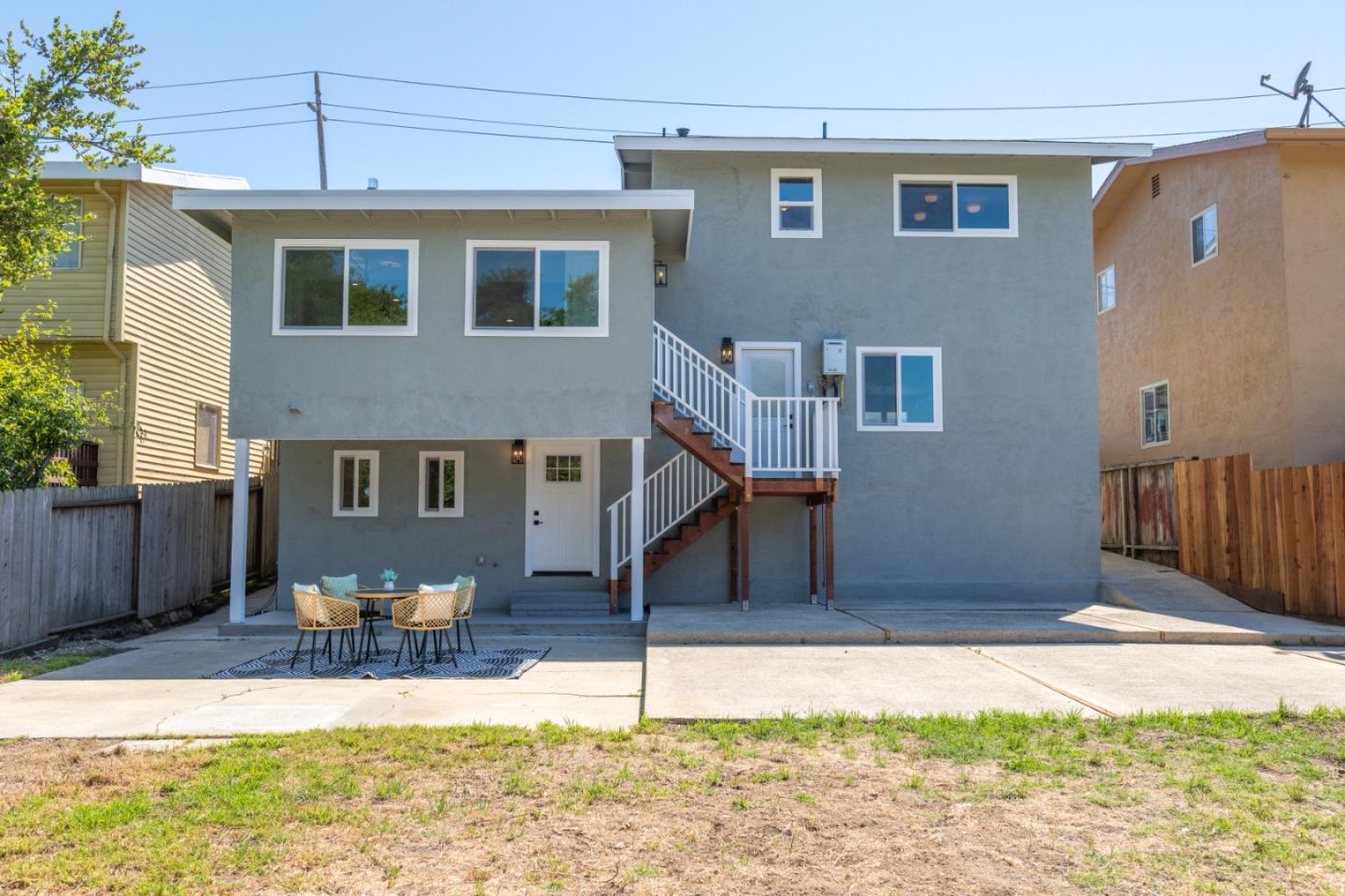 Detail Gallery Image 21 of 27 For 459 English Ave, Monterey,  CA 93940 - 3 Beds | 2/1 Baths