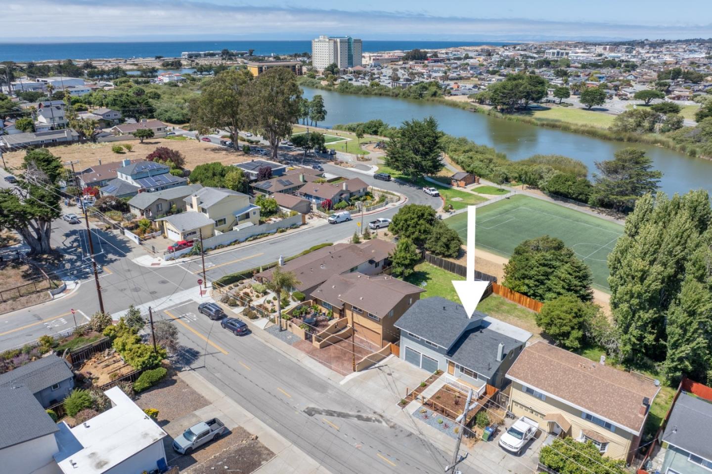 Detail Gallery Image 23 of 27 For 459 English Ave, Monterey,  CA 93940 - 3 Beds | 2/1 Baths