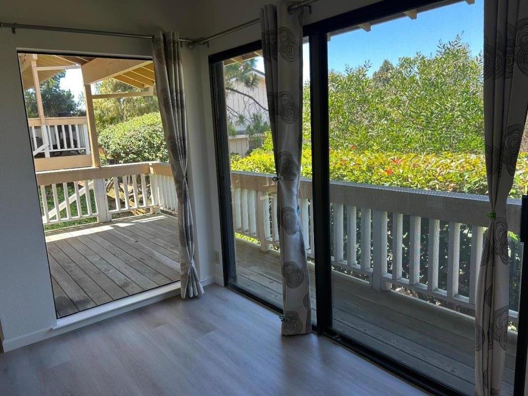 Detail Gallery Image 15 of 28 For 10 Pyrola Ln, San Carlos,  CA 94070 - 2 Beds | 2/1 Baths