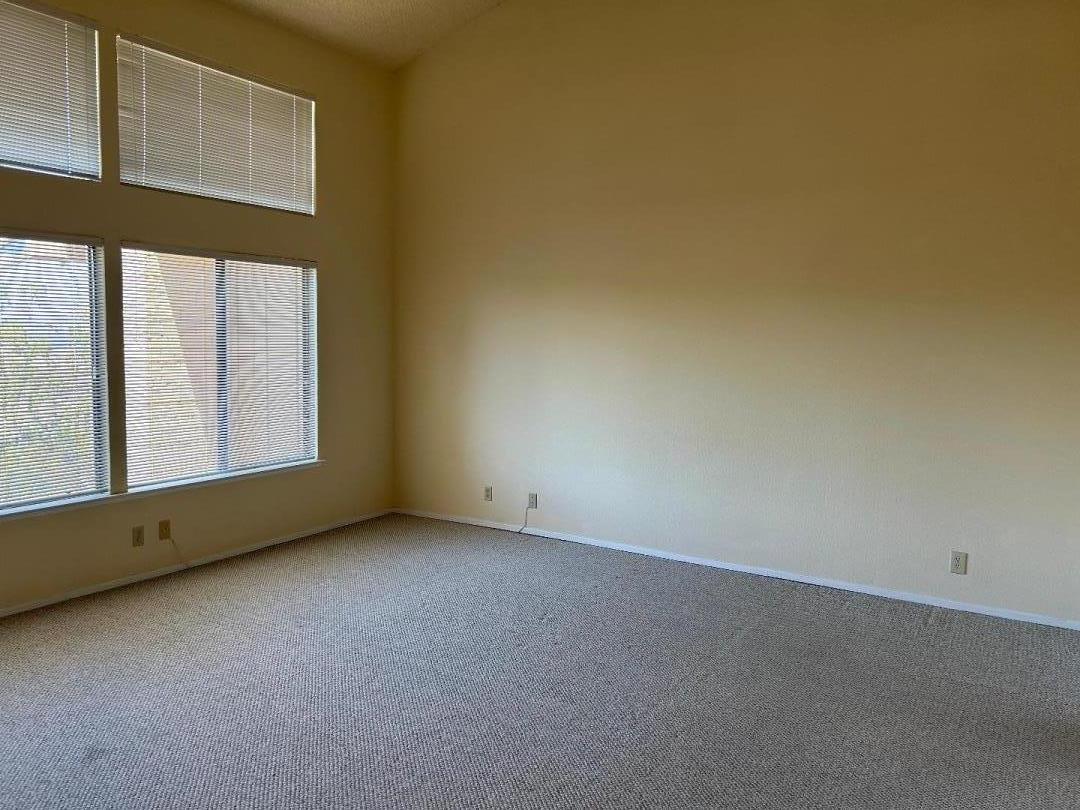 Detail Gallery Image 20 of 28 For 10 Pyrola Ln, San Carlos,  CA 94070 - 2 Beds | 2/1 Baths