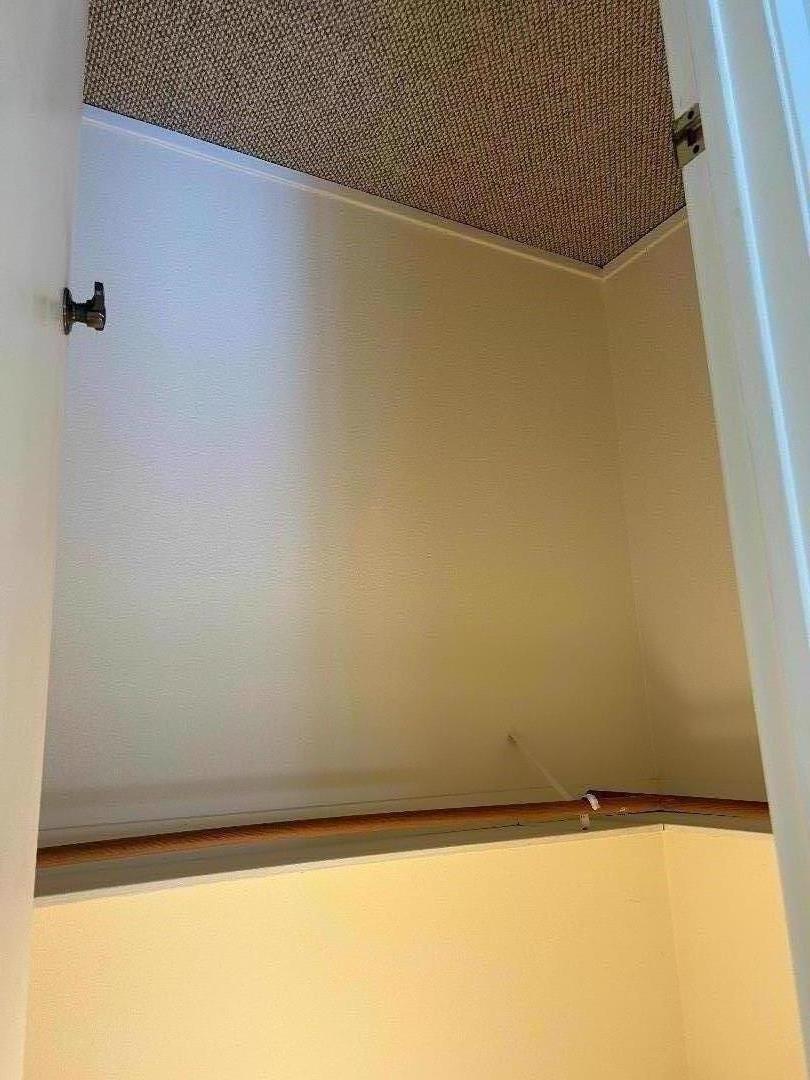 Detail Gallery Image 26 of 28 For 10 Pyrola Ln, San Carlos,  CA 94070 - 2 Beds | 2/1 Baths