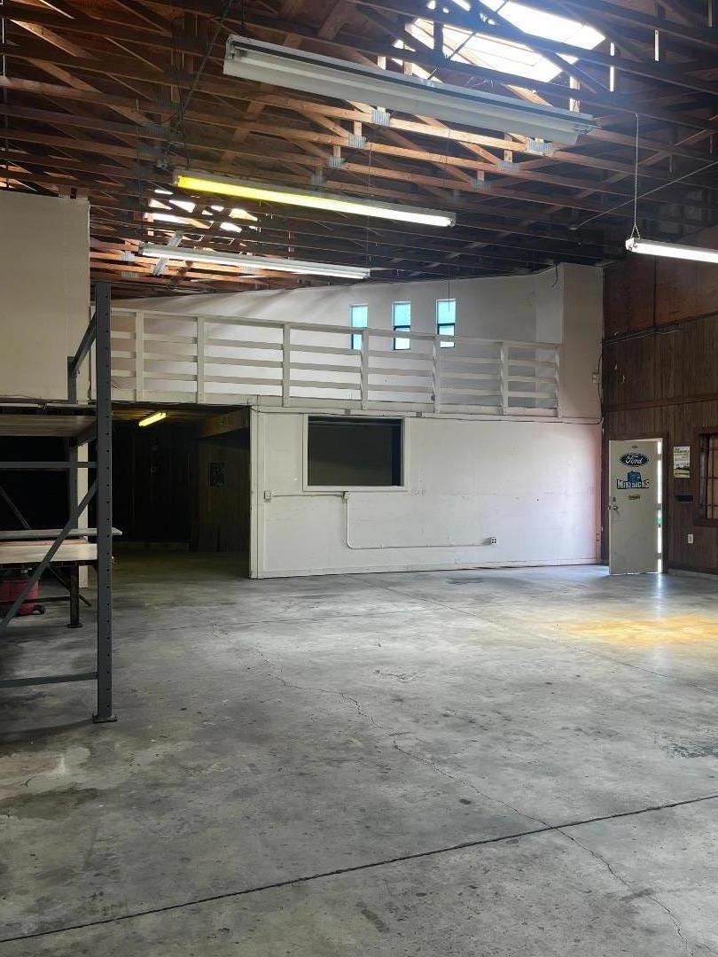 Detail Gallery Image 22 of 31 For 206 Market Way, Salinas,  CA 93901 - – Beds | – Baths