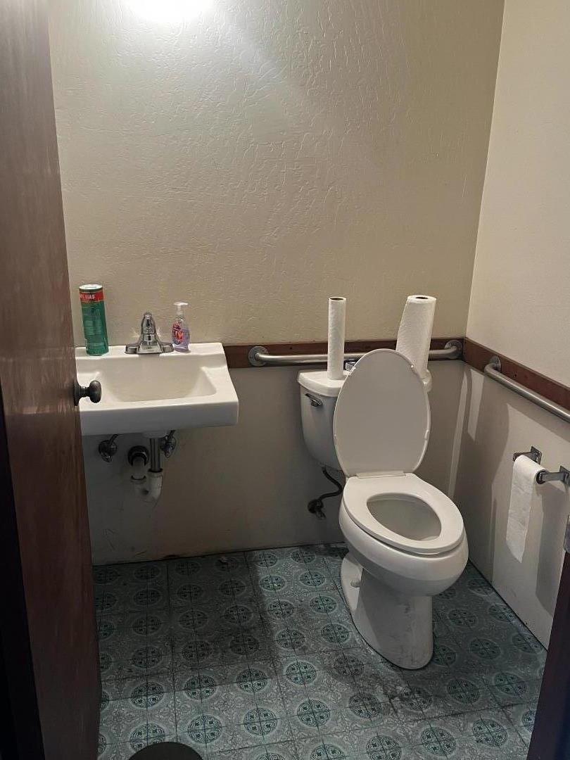 Detail Gallery Image 31 of 31 For 206 Market Way, Salinas,  CA 93901 - – Beds | – Baths