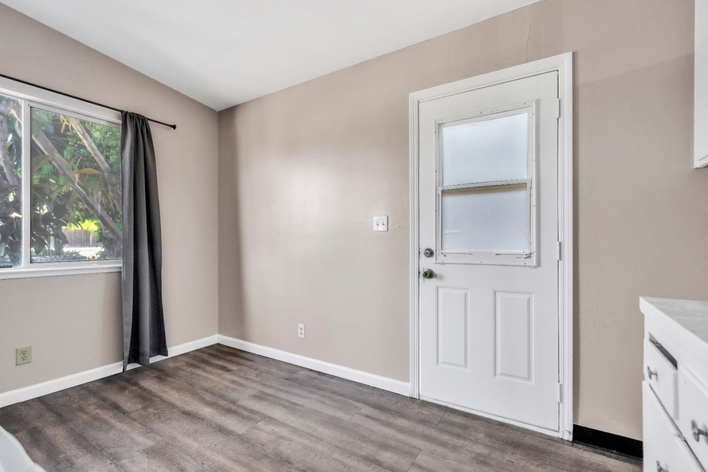 Detail Gallery Image 18 of 24 For 2523 Senter Rd, San Jose,  CA 95111 - – Beds | – Baths