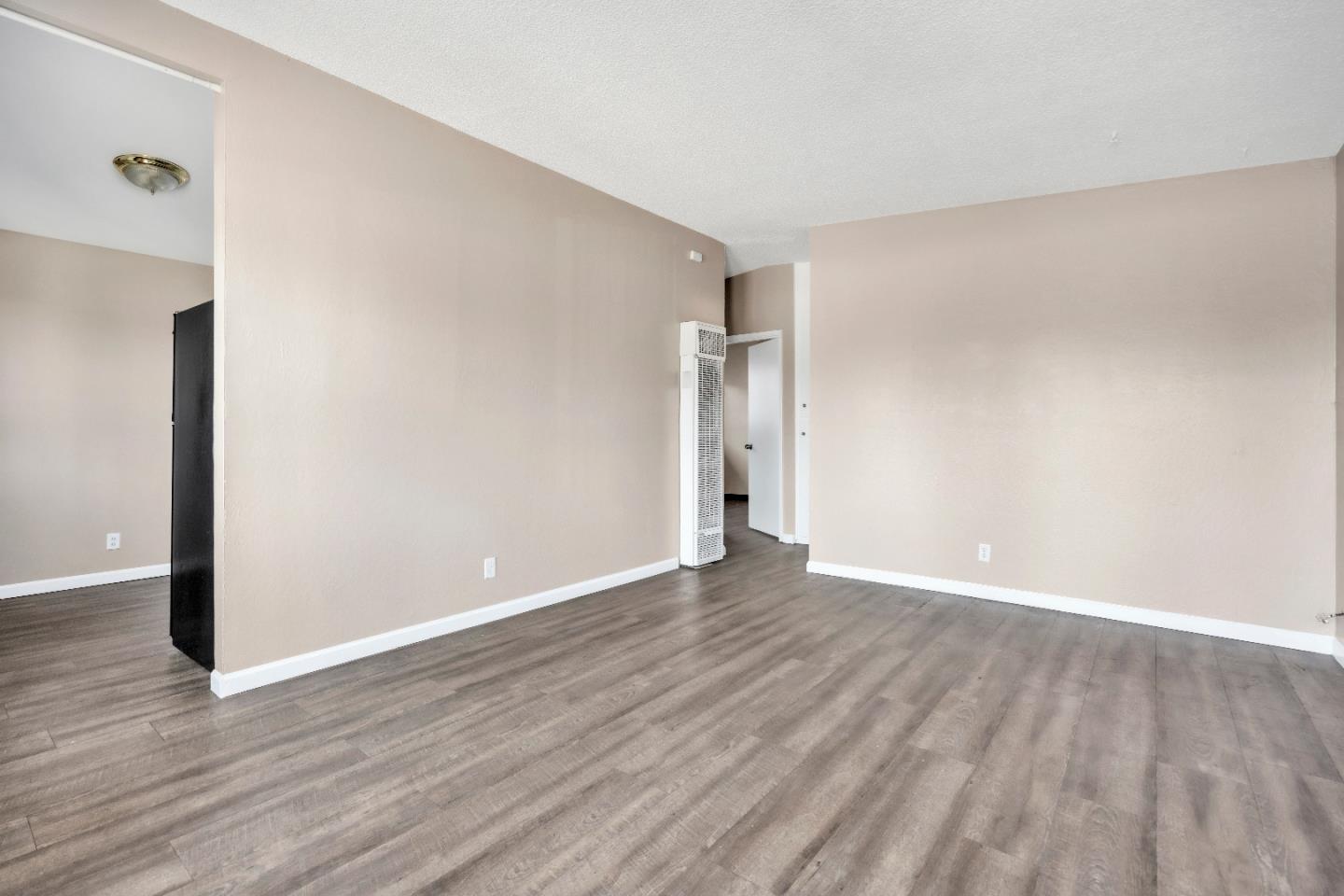 Detail Gallery Image 9 of 24 For 2523 Senter Rd, San Jose,  CA 95111 - – Beds | – Baths