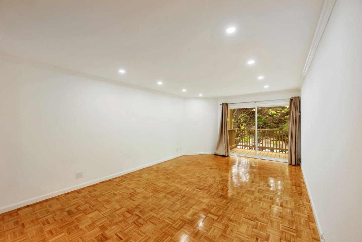Detail Gallery Image 13 of 74 For 377 Mandarin Dr #207,  Daly City,  CA 94015 - 1 Beds | 1 Baths