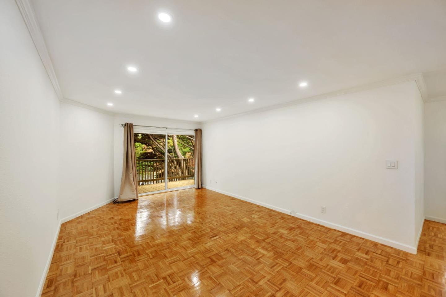Detail Gallery Image 14 of 74 For 377 Mandarin Dr #207,  Daly City,  CA 94015 - 1 Beds | 1 Baths
