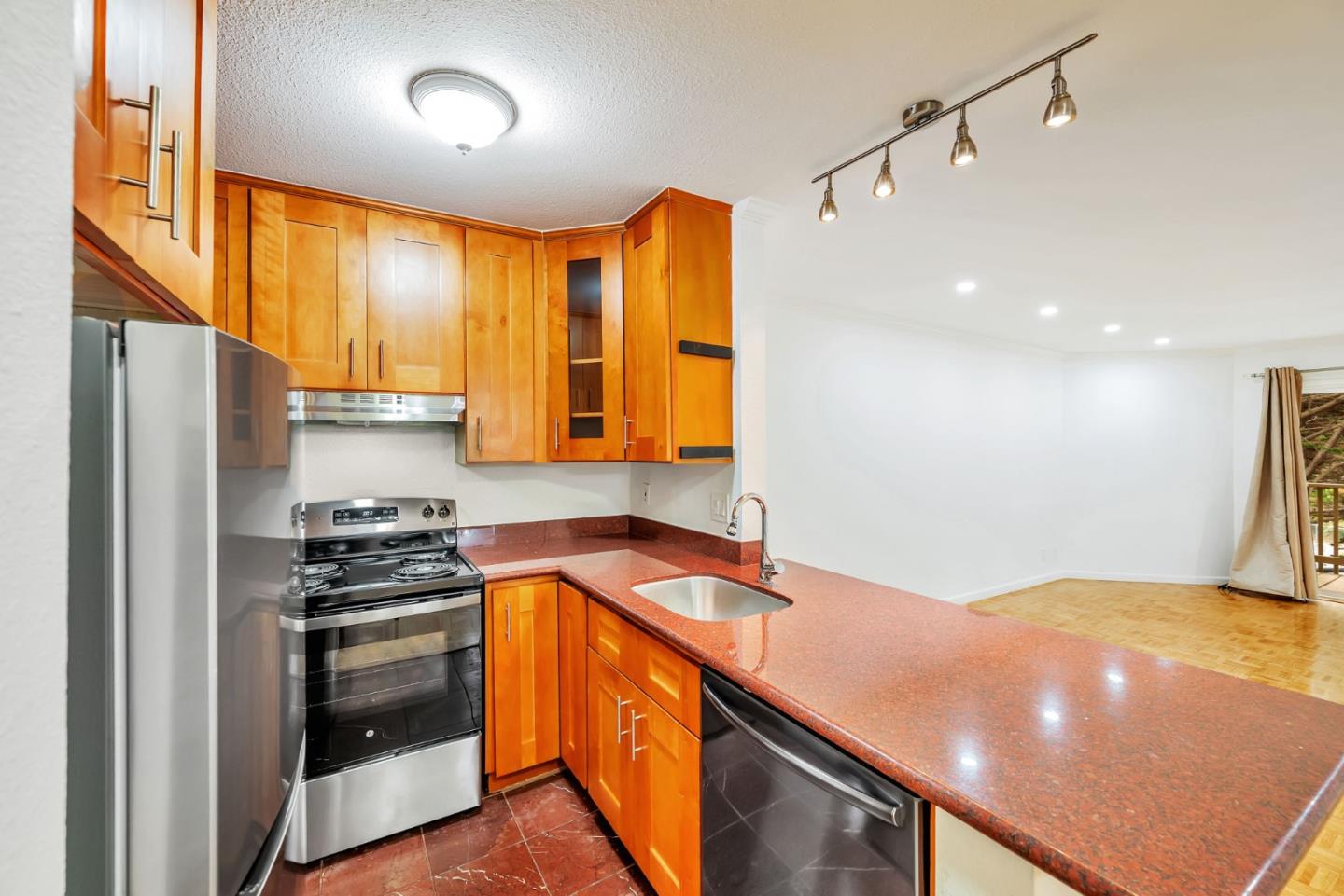 Detail Gallery Image 17 of 74 For 377 Mandarin Dr #207,  Daly City,  CA 94015 - 1 Beds | 1 Baths