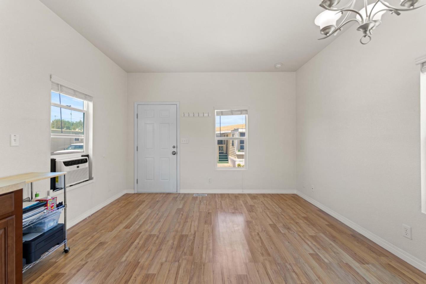 Detail Gallery Image 8 of 18 For 4320 Monterey Rd #7,  San Jose,  CA 95111 - 2 Beds | 1 Baths
