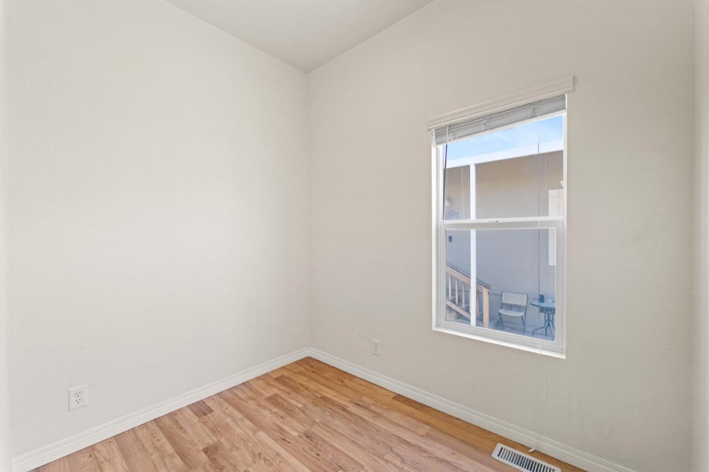 Detail Gallery Image 9 of 18 For 4320 Monterey Rd #7,  San Jose,  CA 95111 - 2 Beds | 1 Baths
