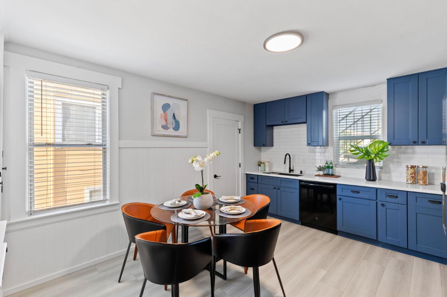 Detail Gallery Image 11 of 37 For 112 Peabody St, San Francisco,  CA 94134 - 4 Beds | 1/1 Baths