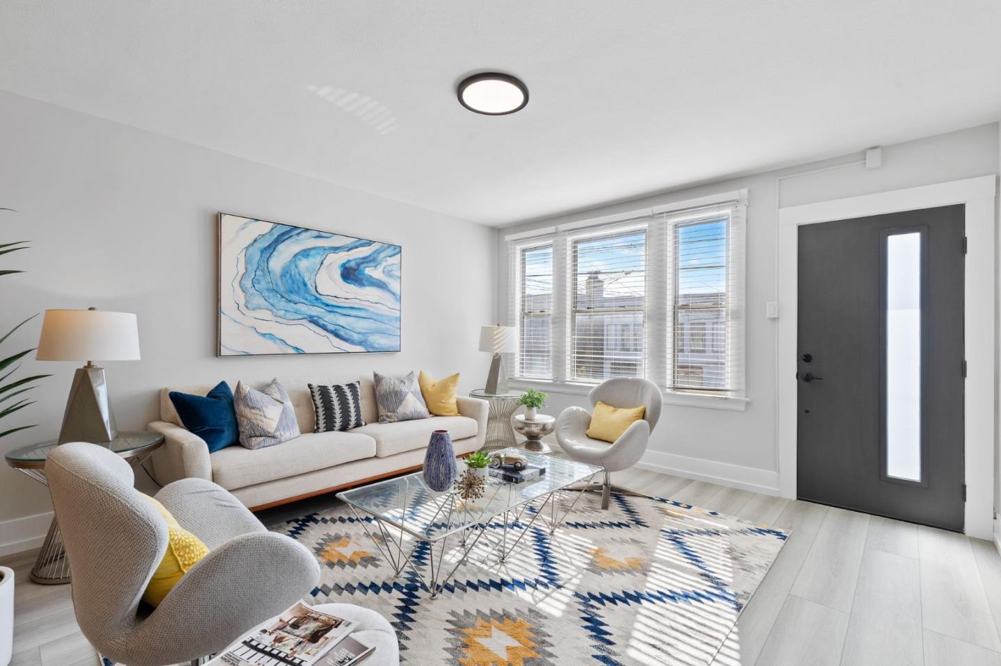 Detail Gallery Image 7 of 37 For 112 Peabody St, San Francisco,  CA 94134 - 4 Beds | 1/1 Baths