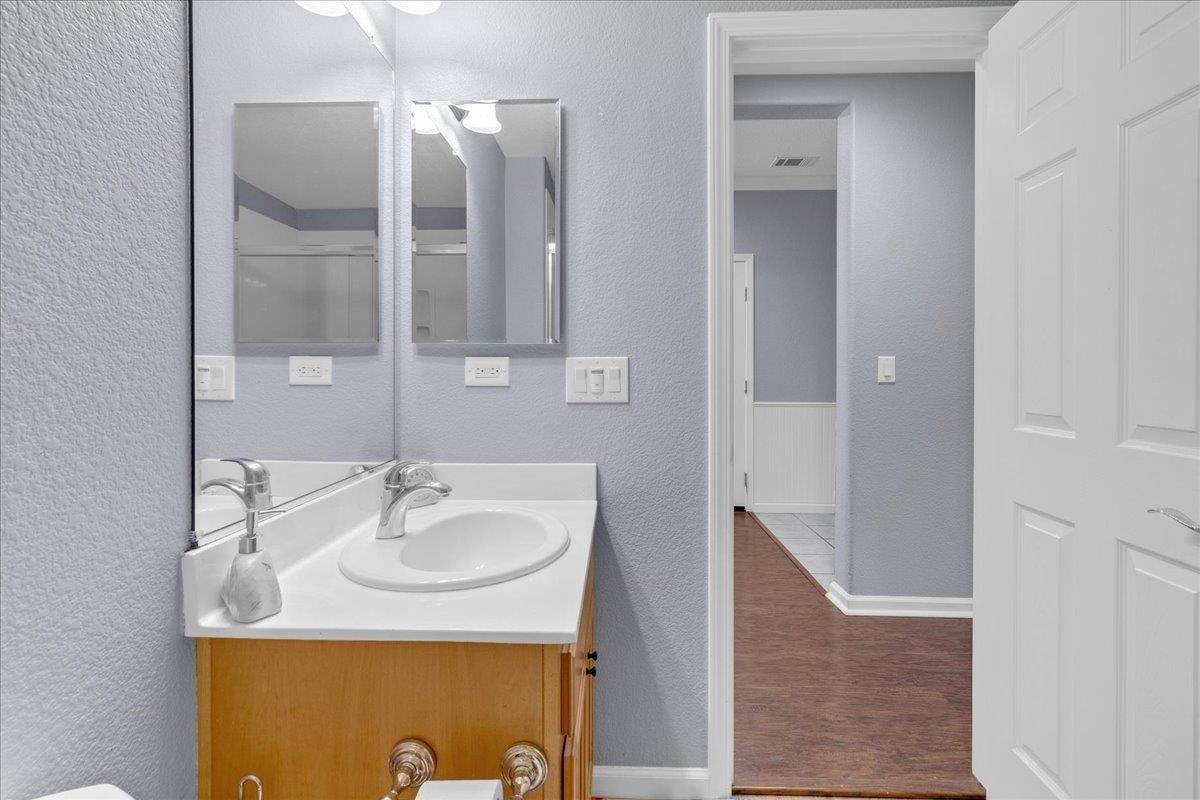 Detail Gallery Image 15 of 50 For 1642 Sycamore Dr, Oakley,  CA 94561 - 4 Beds | 3 Baths