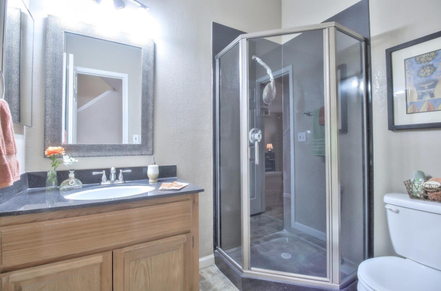Detail Gallery Image 14 of 21 For 1714 Bevin Brook Dr, San Jose,  CA 95112 - 3 Beds | 3 Baths