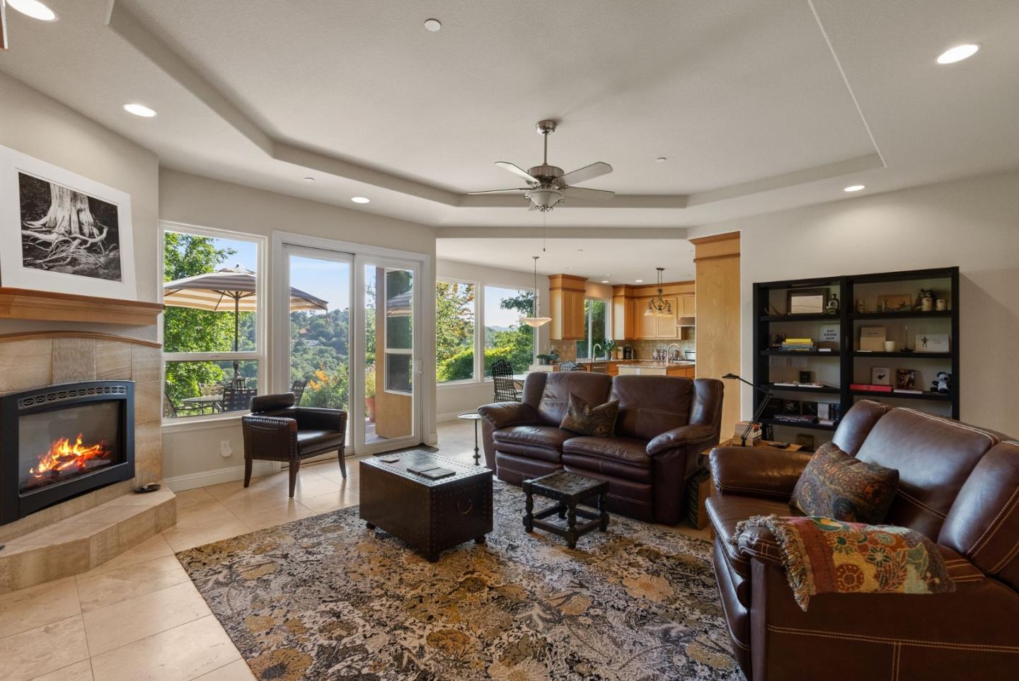 Detail Gallery Image 12 of 68 For 454 Upper Rd, San Rafael,  CA 94903 - 4 Beds | 3/1 Baths