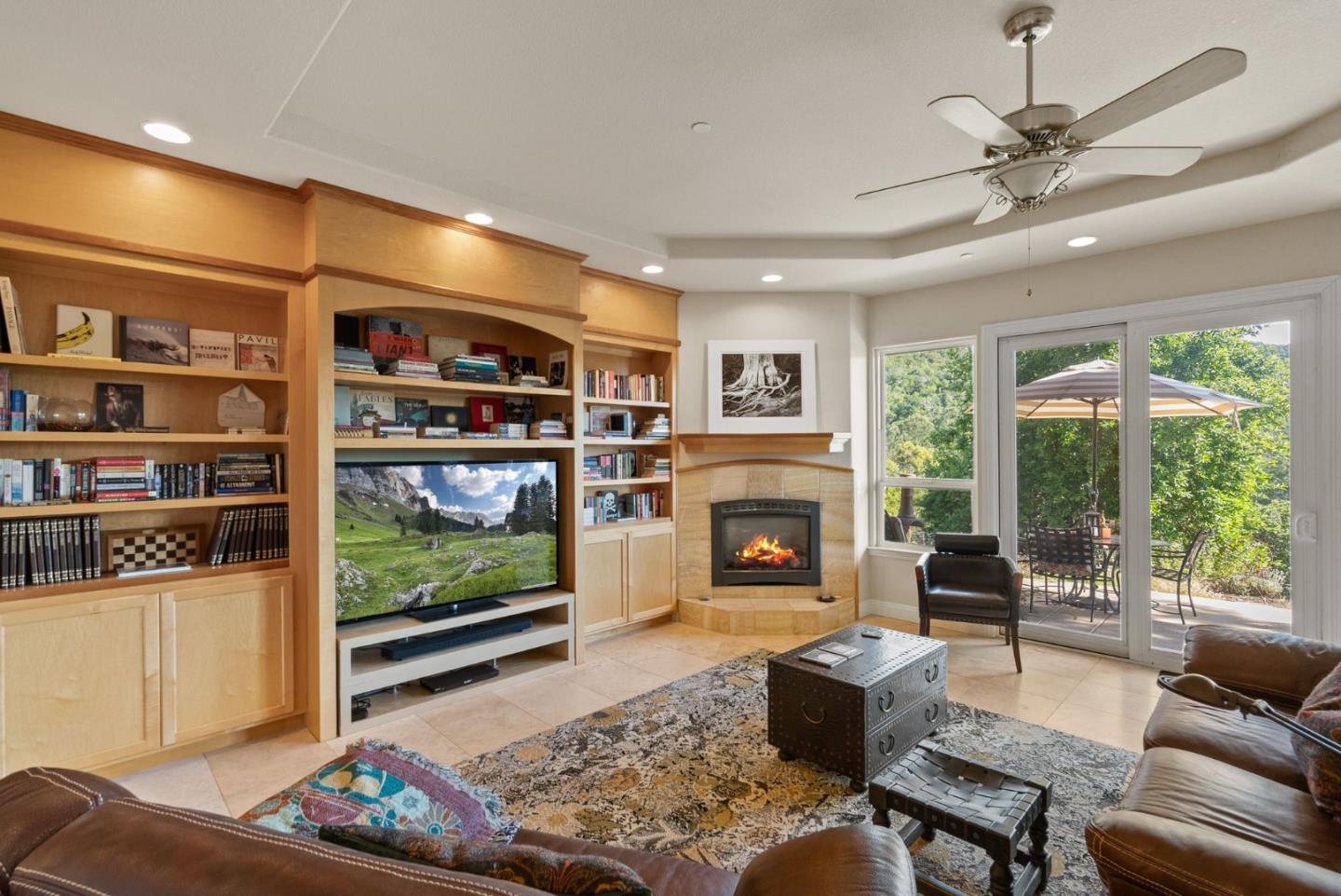 Detail Gallery Image 13 of 68 For 454 Upper Rd, San Rafael,  CA 94903 - 4 Beds | 3/1 Baths