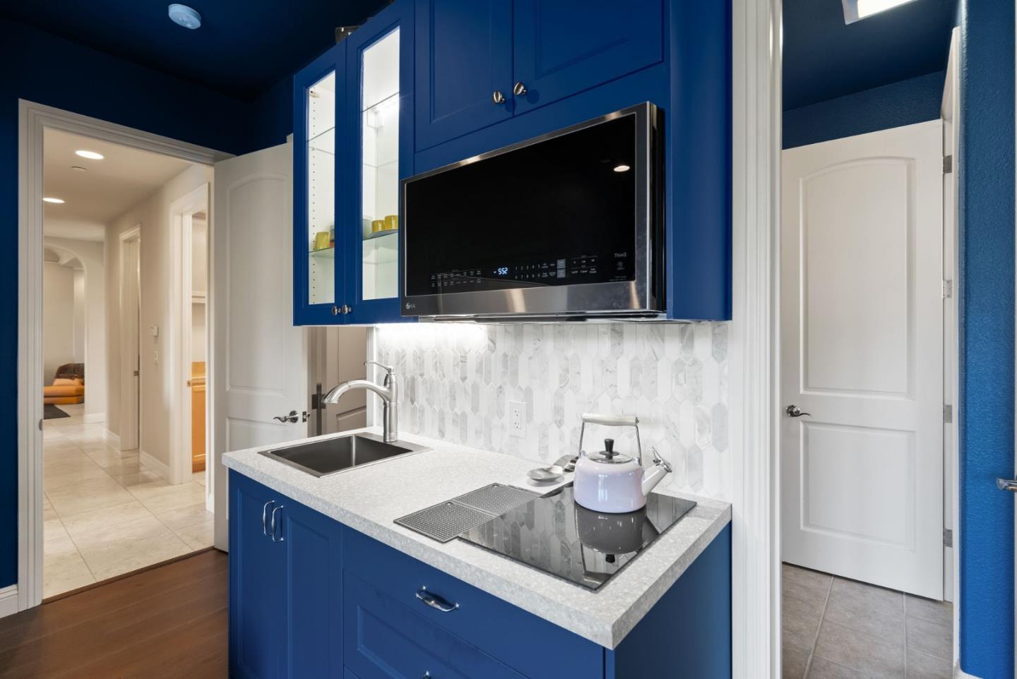 Detail Gallery Image 27 of 68 For 454 Upper Rd, San Rafael,  CA 94903 - 4 Beds | 3/1 Baths